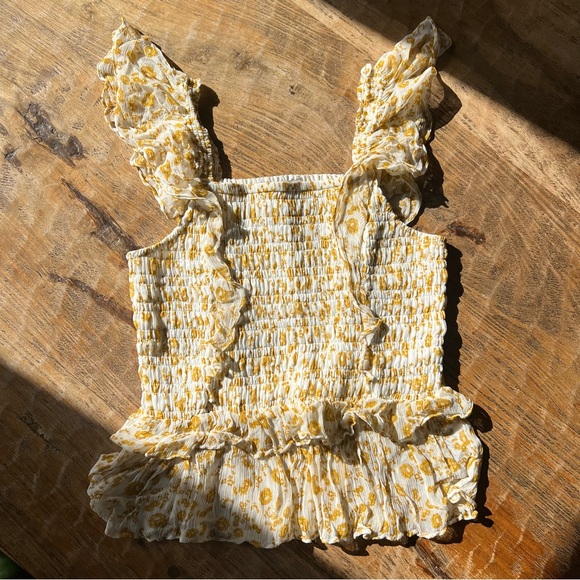 Gilner Farrar yellow floral flutter sleeve top - Picture 1 of 4